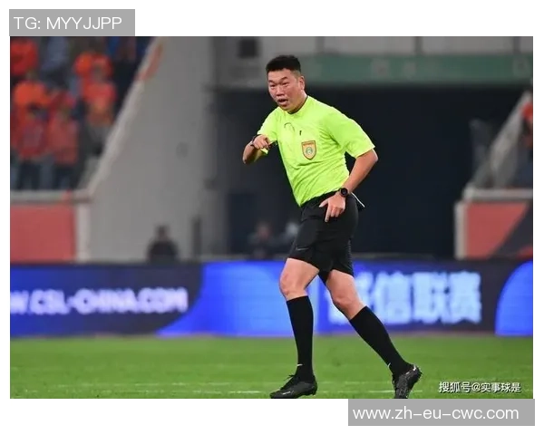 足球裁判王津：从绿茵场上的公正执法者到职业生涯的辉煌历程